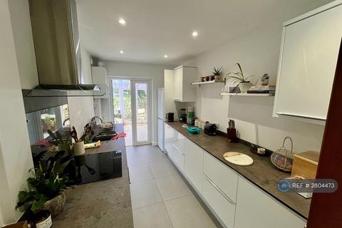 3 bedroom terraced house to rent, Harger Court, Kenilworth, CV8