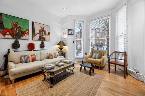 undefined, Russell Road, London