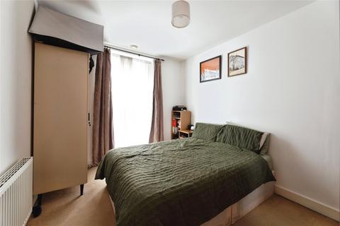 1 bedroom flat to rent, Western Gateway, London, E16