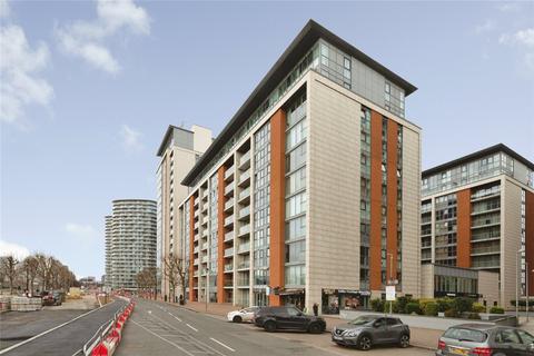 1 bedroom flat to rent, Western Gateway, London, E16