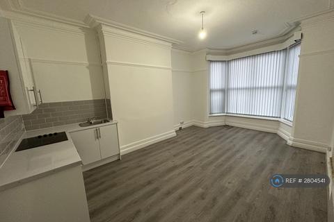 1 bedroom flat to rent, Mexborough Avenue, Leeds, LS7