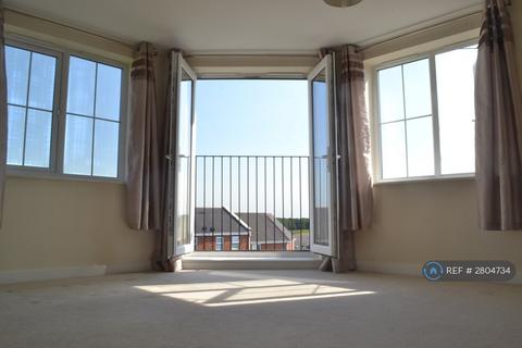 2 bedroom flat to rent, Waggon Road, Leeds, LS10