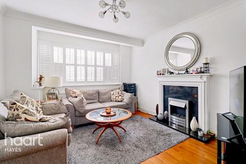 3 bedroom end of terrace house for sale, Selan Gardens, Hayes