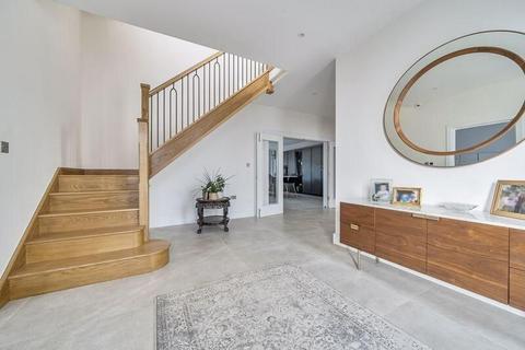 5 bedroom detached house to rent, New Barnet, Barnet EN5