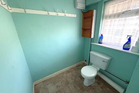 undefined, Kingswood Avenue, Park North, Swindon