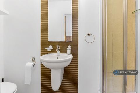 2 bedroom flat to rent, Reed Place, London, SW4
