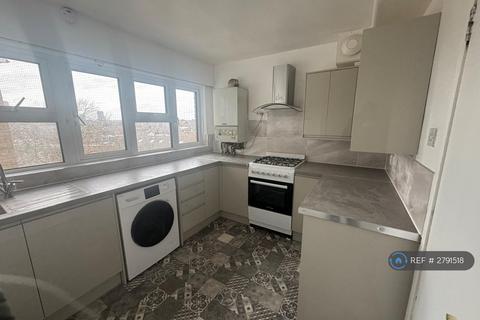 2 bedroom flat to rent, Burrell Towers, London, E10