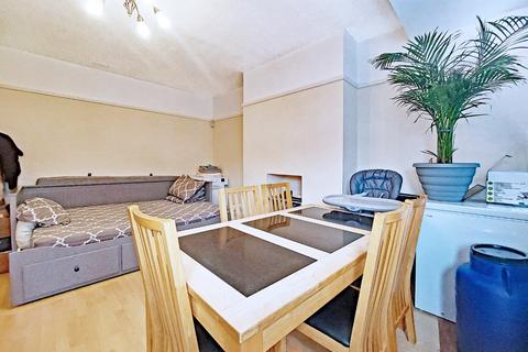 2 bedroom maisonette for sale, Harrow, Middlesex HA1