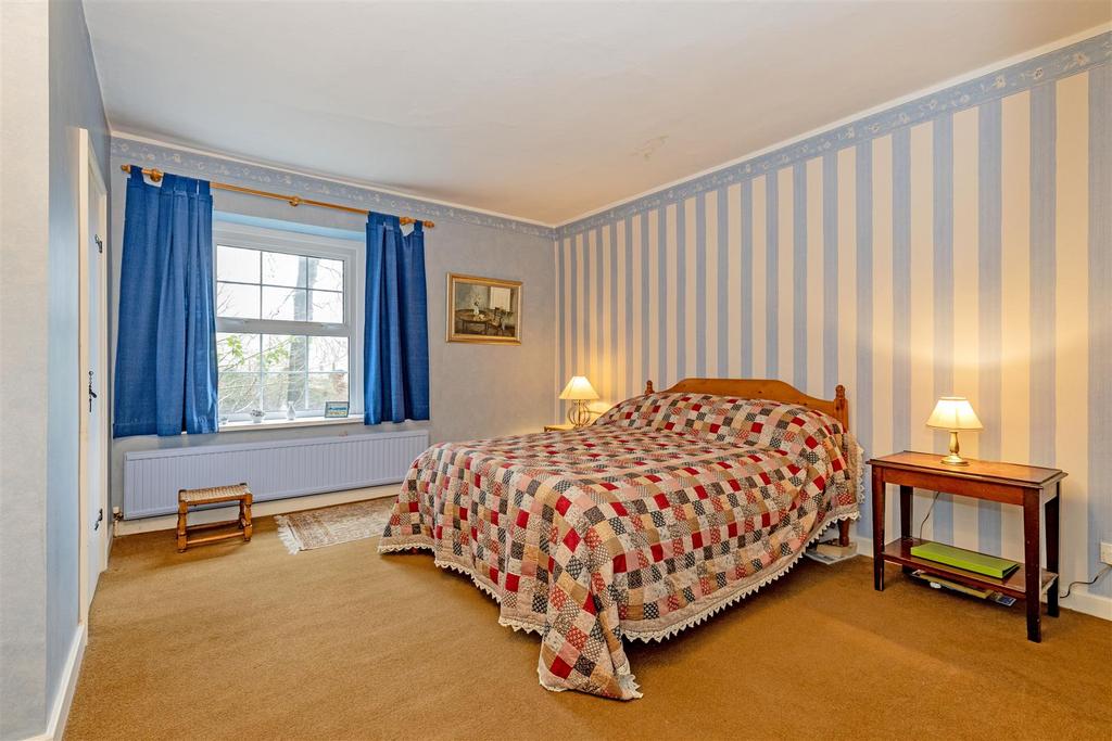 Bedroom 1-4.jpg