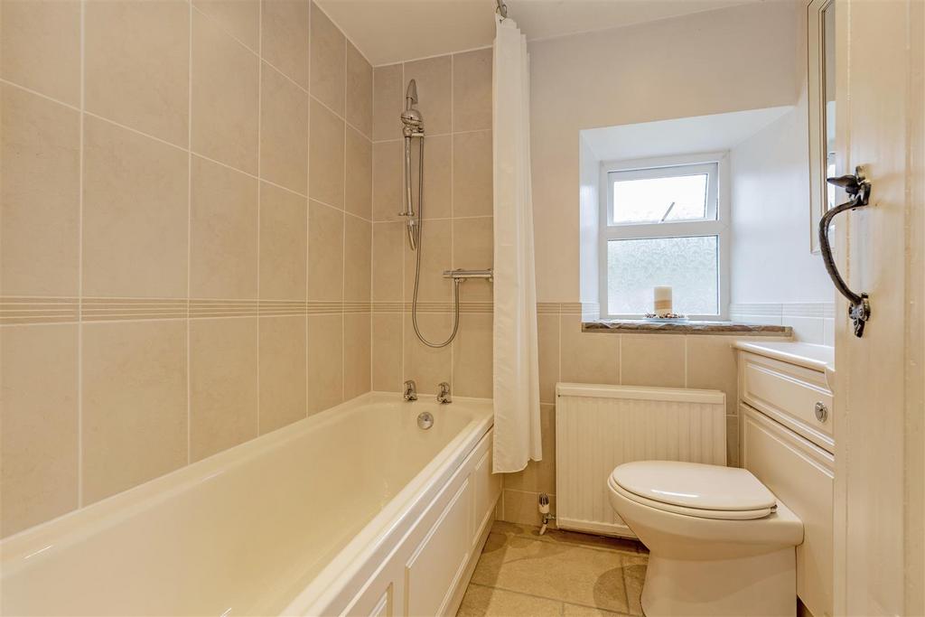 Bathroom-2.jpg