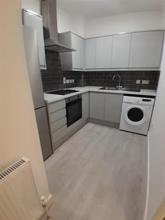 2 bedroom flat to rent, High Street, Acton, London