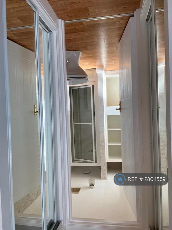 Dressing Area And En Suite