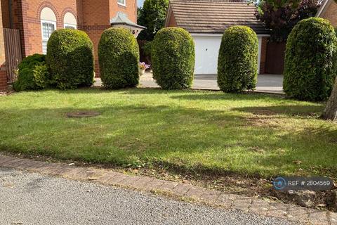 3 bedroom detached house to rent, Gillercomb Close, West Bridgford, Nottingham, NG2