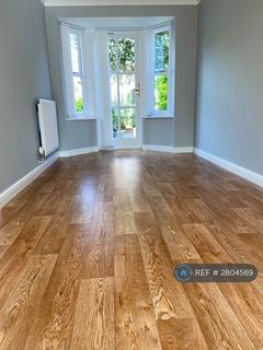 3 bedroom detached house to rent, Gillercomb Close, West Bridgford, Nottingham, NG2