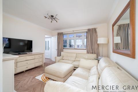 6 bedroom house for sale, Bearing Way, London IG7