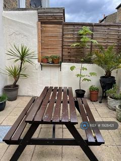 1 bedroom flat to rent, Prideaux Road, London, SW9