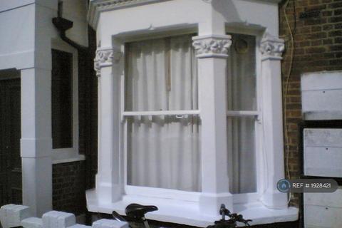 1 bedroom flat to rent, Prideaux Road, London, SW9