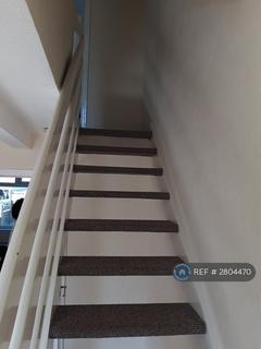 2 bedroom terraced house to rent, Hilbury Avenue, Manchester, M9