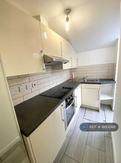 Studio to rent, Royal College Street, London, NW1
