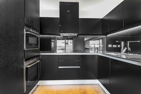 2 bedroom flat to rent, Tizzard Grove, Blackheath, London, SE3