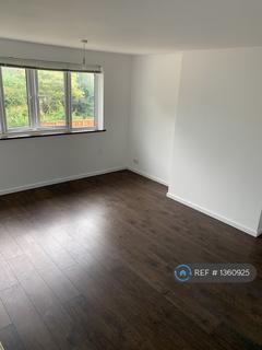 2 bedroom maisonette to rent, Bath Road, Maidenhead, SL6