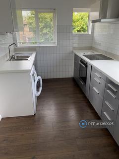 2 bedroom maisonette to rent, Bath Road, Maidenhead, SL6