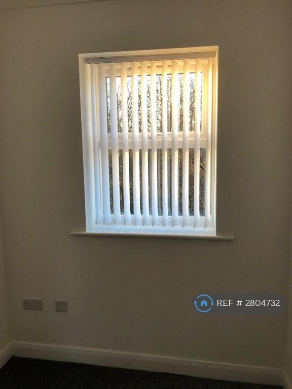 Small Bed Window