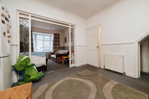 3 bedroom end of terrace house for sale, Derwent Street, Hull