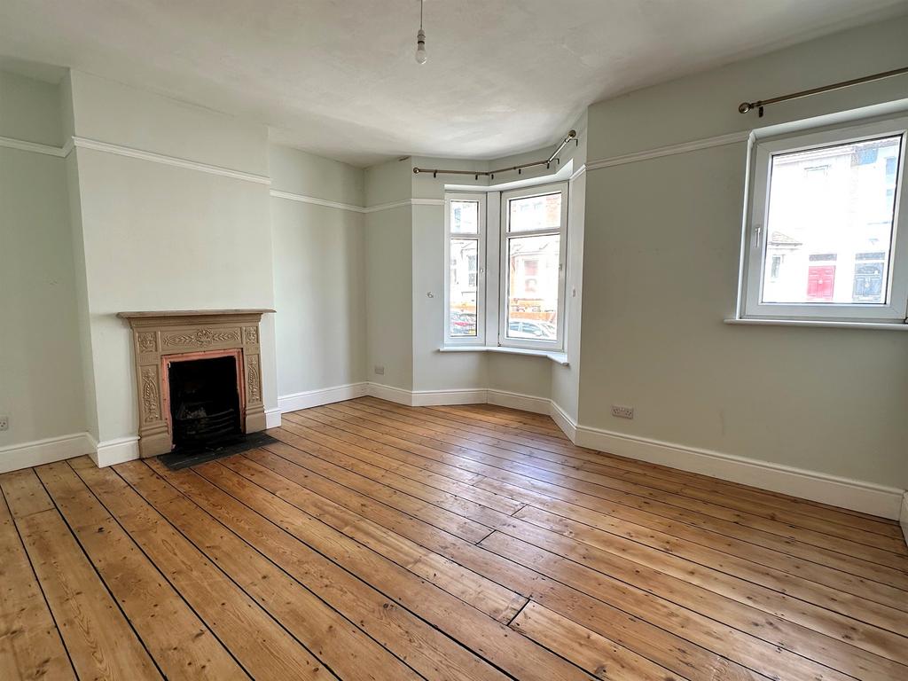 House in Bristol, Spike Island, City of Bristol - View 3
