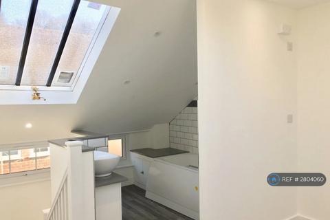 2 bedroom terraced house to rent, East St, Chesham, HP5