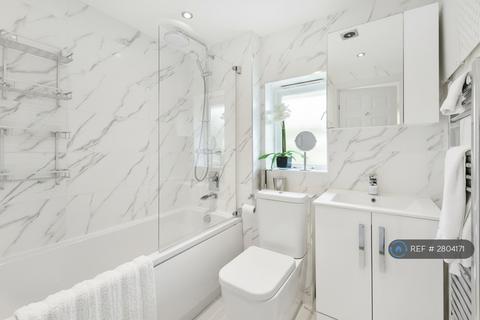 2 bedroom terraced house to rent, London, London, SW18