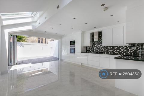 3 bedroom end of terrace house to rent, Sherbrooke Road, London, SW6