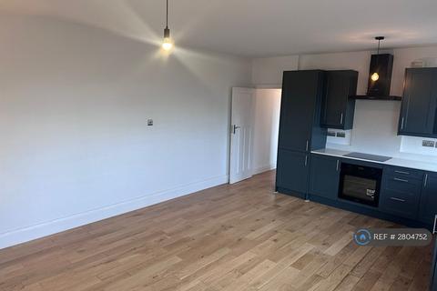 2 bedroom flat to rent, Southside, London, N7