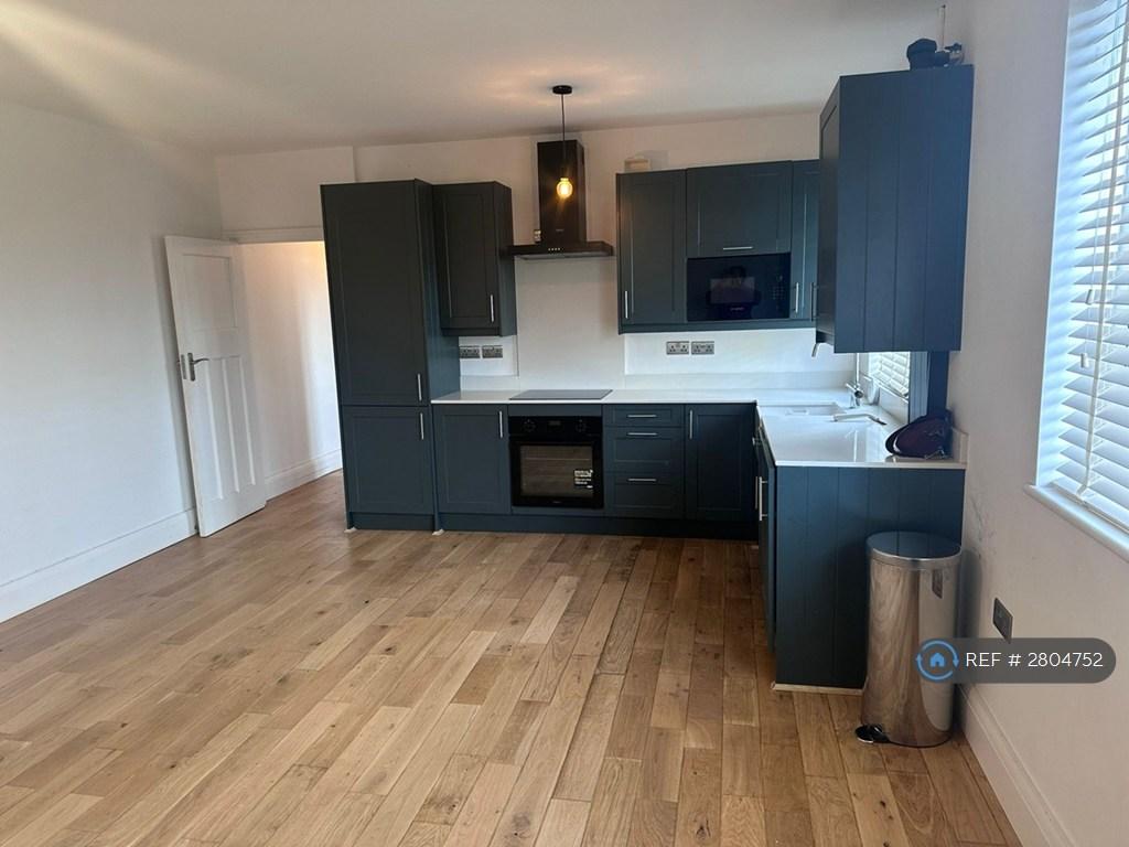 Kitchen\Living Area