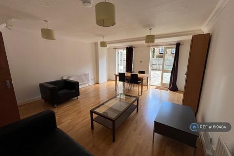 4 bedroom terraced house to rent, Plough Way, London, SE16