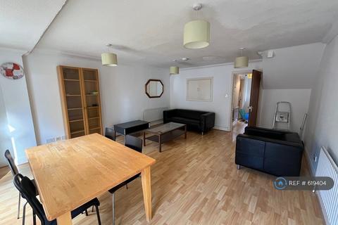 4 bedroom terraced house to rent, Plough Way, London, SE16