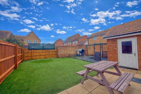 3 bedroom detached house for sale, Walton On The Naze CO14