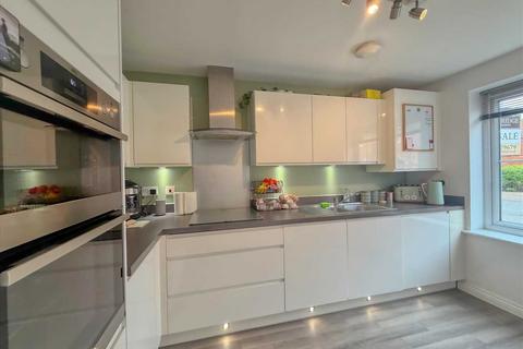 3 bedroom detached house for sale, Walton On The Naze CO14