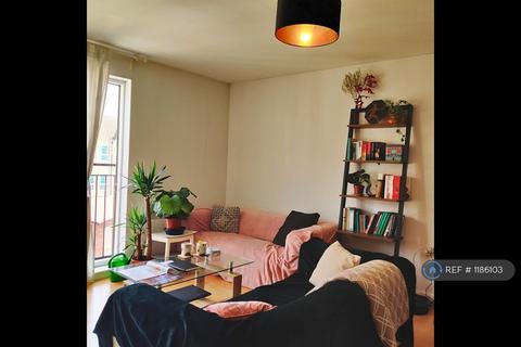 2 bedroom flat to rent, Turin St, London, E2