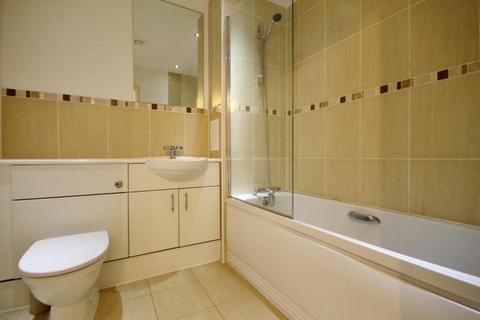 1 bedroom apartment to rent, Guildford Road, Woking, Surrey, GU22