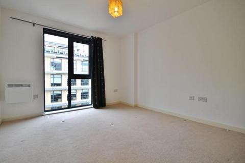 1 bedroom apartment to rent, Guildford Road, Woking, Surrey, GU22