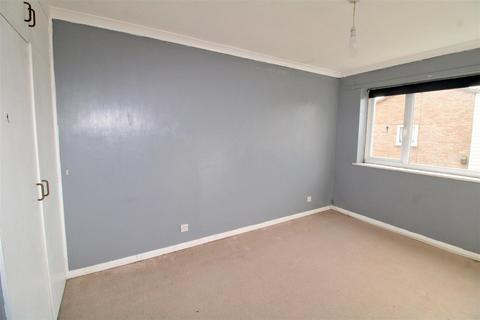 2 bedroom semi-detached house for sale, St. Crispians, Seaford