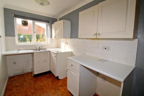 2 bedroom semi-detached house for sale, St. Crispians, Seaford