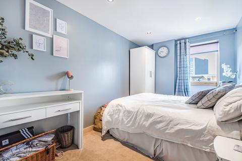 2 bedroom flat to rent, Durnsford Road, Wimbledon, London, SW19