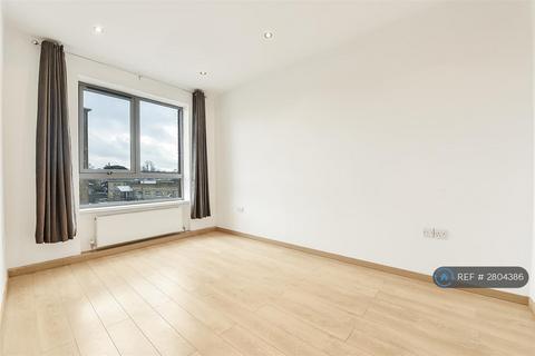 1 bedroom flat to rent, Kilmuir House, Epsom, KT17