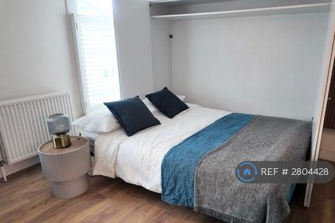 undefined, Kneller Road, London, SE4