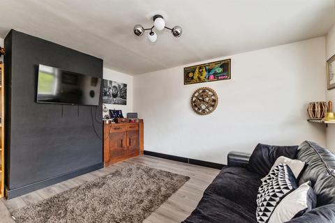 undefined, Fairfield Avenue, Ormesby, MIDDLESBROUGH