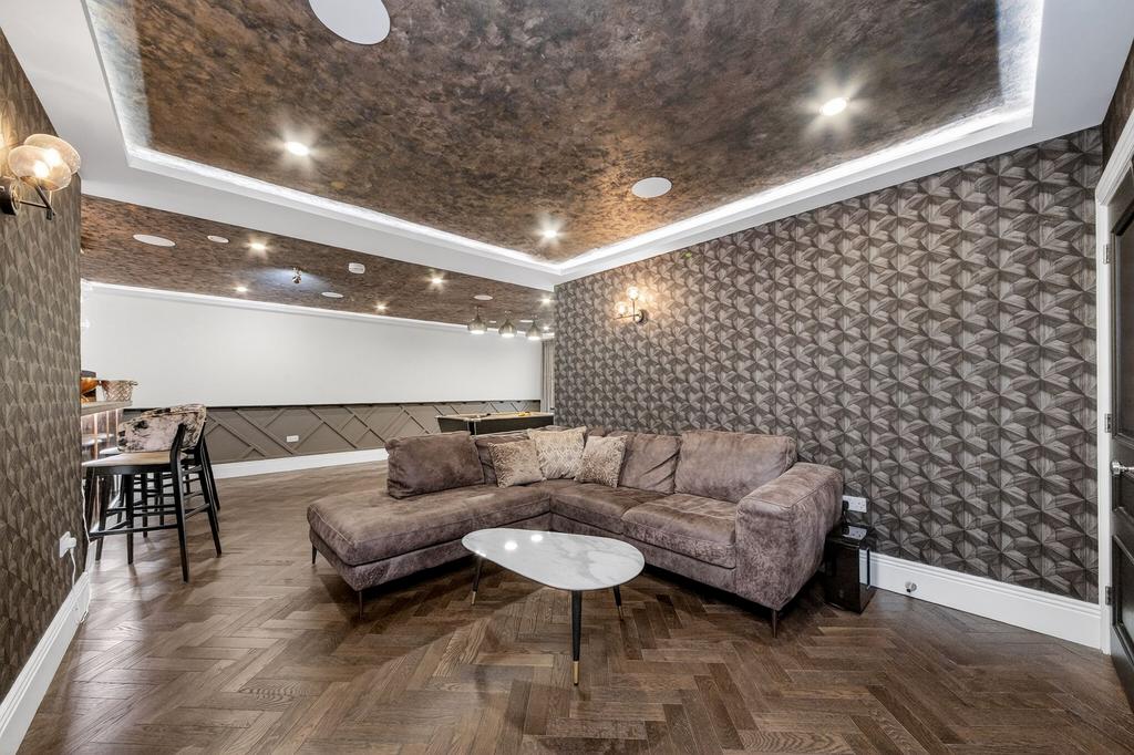 Entertainment suite and bar