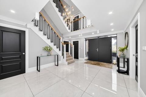 5 bedroom detached house for sale, Manygates Garden, Manygates Lane, Sandal, WF2