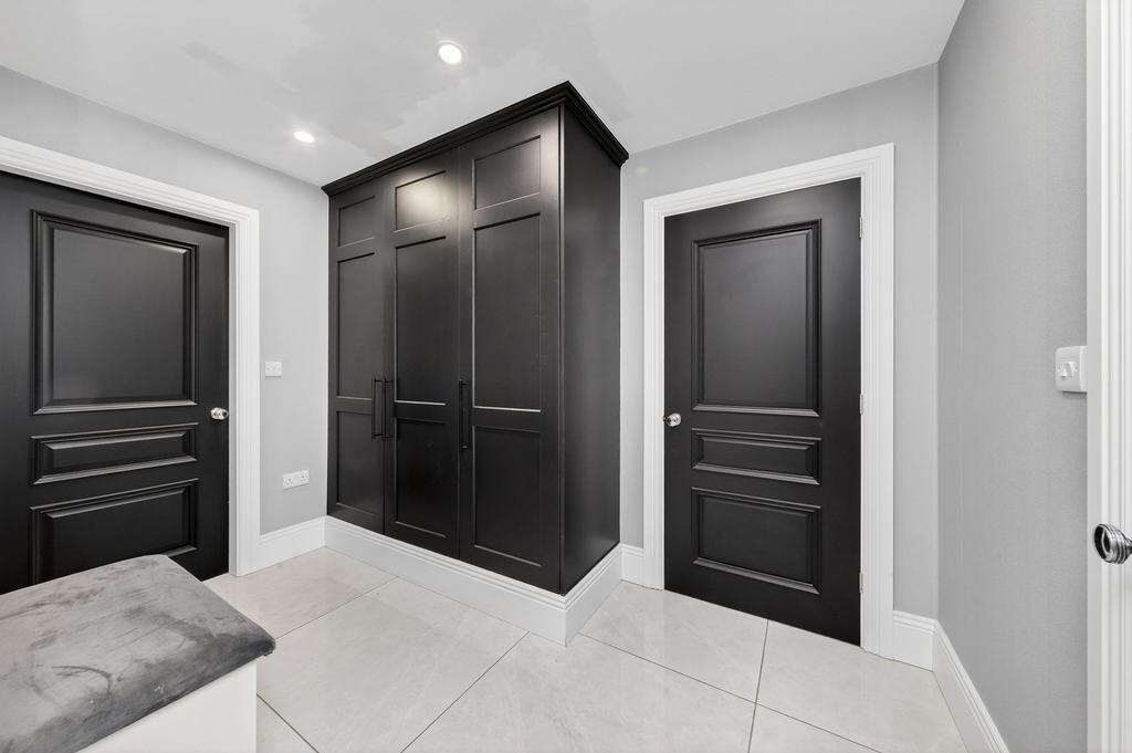 Inner vestibule/boot room